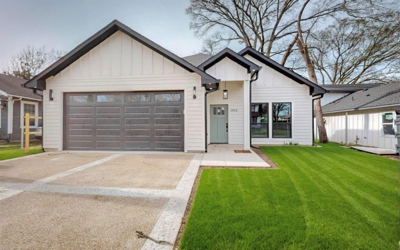 1502 W Collin Street, Corsicana, TX 75110, 3 Habitaciones Habitaciones , ,2 BañosBaños,Residential,En Venta,1502 W Collin Street,20874904