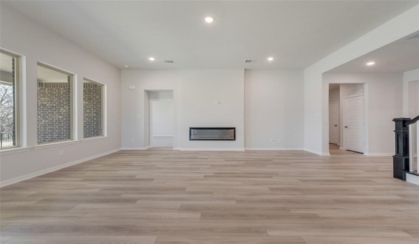 2209 Corbera Court, Little Elm, TX 75068, 5 Bedrooms Bedrooms, ,3 BathroomsBathrooms,Residential,For Sale,2209 Corbera Court,20872709