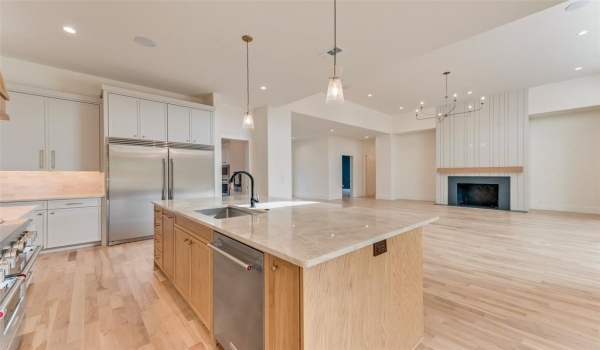 10519 Somerton Drive, Dallas, TX 75229, 5 Bedrooms Bedrooms, ,6 BathroomsBathrooms,Residential,For Sale,10519 Somerton Drive,20874958