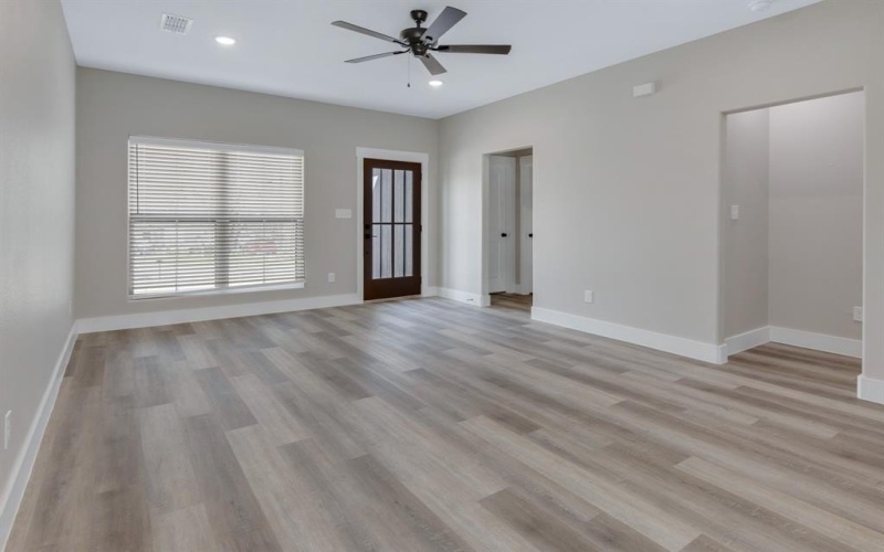 722 E Walker Street, Denison, TX 75021, 3 Bedrooms Bedrooms, ,2 BathroomsBathrooms,Residential,For Sale,722 E Walker Street,20874999