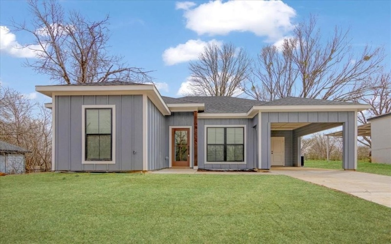722 E Walker Street, Denison, TX 75021, 3 Bedrooms Bedrooms, ,2 BathroomsBathrooms,Residential,For Sale,722 E Walker Street,20874999