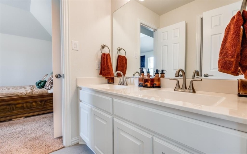 1819 Orlando Drive, Cedar Hill, TX 75104, 5 Habitaciones Habitaciones , ,3 BañosBaños,Residential,En Venta,1819 Orlando Drive,20875201