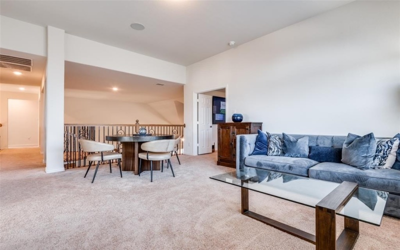 1819 Orlando Drive, Cedar Hill, TX 75104, 5 Habitaciones Habitaciones , ,3 BañosBaños,Residential,En Venta,1819 Orlando Drive,20875201
