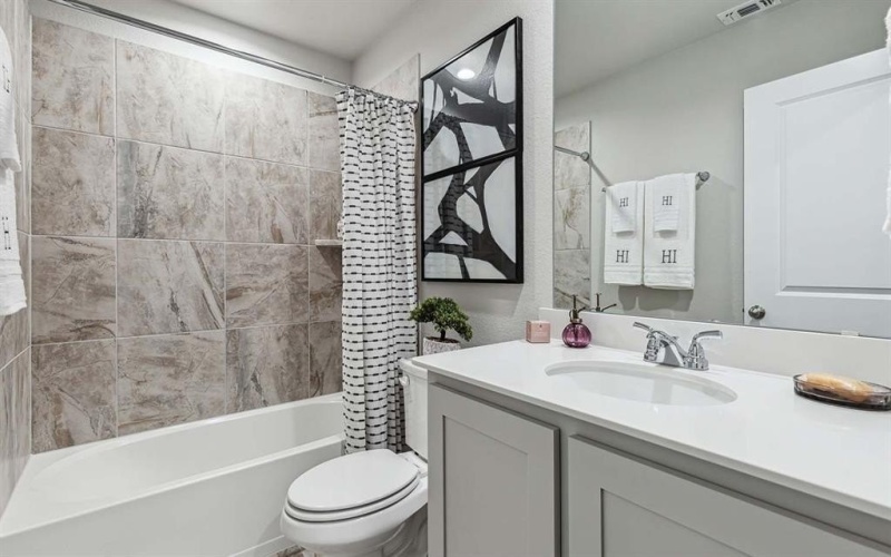 660 Sandiford Court, Mansfield, TX 76063, 3 Bedrooms Bedrooms, ,2 BathroomsBathrooms,Residential,For Sale,660 Sandiford Court,20875461