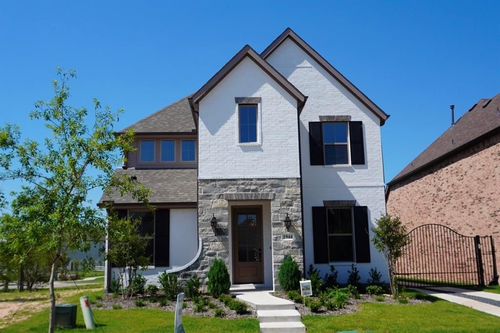 1944 Temple Hills, Van Alstyne, TX 75495, 4 Bedrooms Bedrooms, ,5 BathroomsBathrooms,Residential,For Sale,1944 Temple Hills,20873108