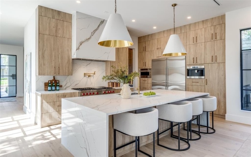 4910 W Hanover Avenue, Dallas, TX 75209, 4 Bedrooms Bedrooms, ,5 BathroomsBathrooms,Residential,For Sale,4910 W Hanover Avenue,20873116