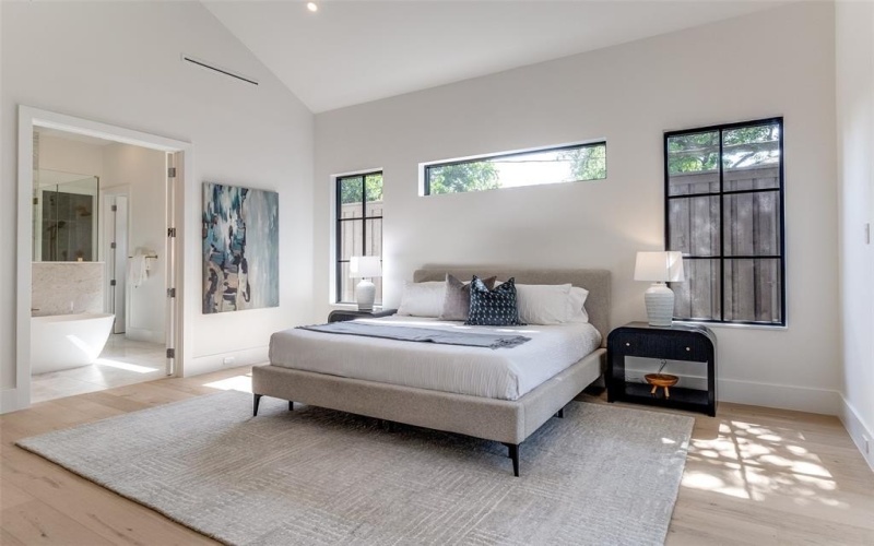 4910 W Hanover Avenue, Dallas, TX 75209, 4 Bedrooms Bedrooms, ,5 BathroomsBathrooms,Residential,For Sale,4910 W Hanover Avenue,20873116
