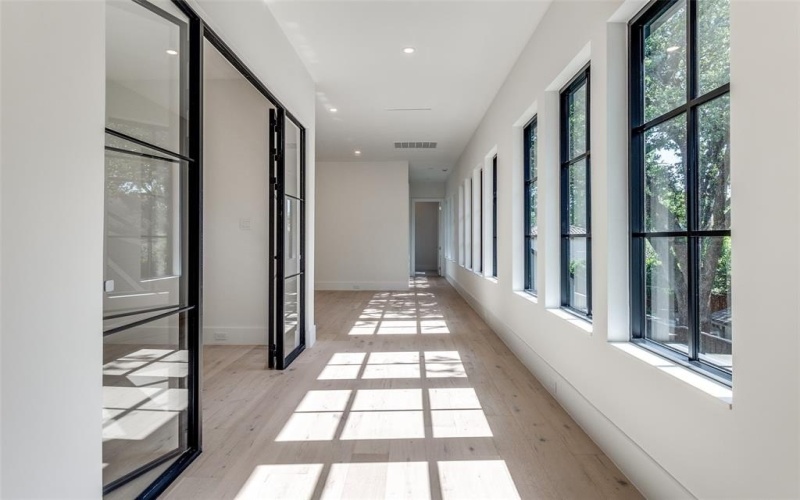 4910 W Hanover Avenue, Dallas, TX 75209, 4 Bedrooms Bedrooms, ,5 BathroomsBathrooms,Residential,For Sale,4910 W Hanover Avenue,20873116