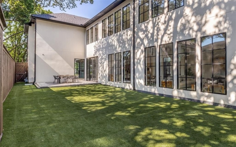 4910 W Hanover Avenue, Dallas, TX 75209, 4 Bedrooms Bedrooms, ,5 BathroomsBathrooms,Residential,For Sale,4910 W Hanover Avenue,20873116