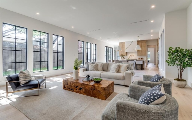 4910 W Hanover Avenue, Dallas, TX 75209, 4 Bedrooms Bedrooms, ,5 BathroomsBathrooms,Residential,For Sale,4910 W Hanover Avenue,20873116