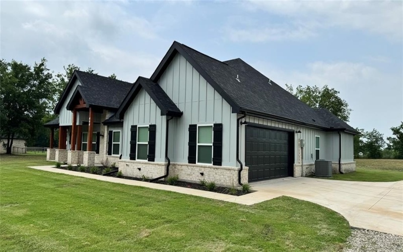 800 County Rd 4108, Greenville, TX 75401, 4 Bedrooms Bedrooms, ,2 BathroomsBathrooms,Residential,For Sale,800 County Rd 4108,20875637