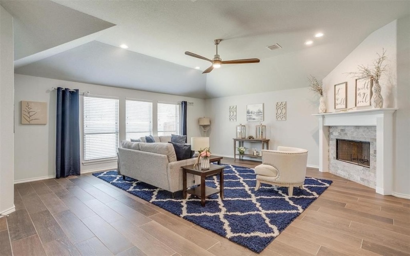 6829 Canyon Rock, Benbrook, TX 76126, 4 Habitaciones Habitaciones , ,2 BañosBaños,Residential,En Venta,6829 Canyon Rock,20875661