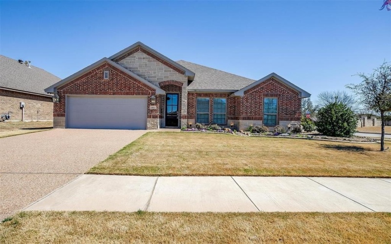 6829 Canyon Rock, Benbrook, TX 76126, 4 Habitaciones Habitaciones , ,2 BañosBaños,Residential,En Venta,6829 Canyon Rock,20875661
