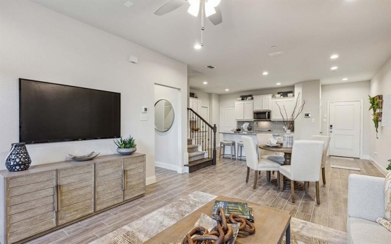 654 Sandiford Court, Mansfield, TX 76063, 3 Habitaciones Habitaciones , ,2 BañosBaños,Residential,En Venta,654 Sandiford Court,20875671