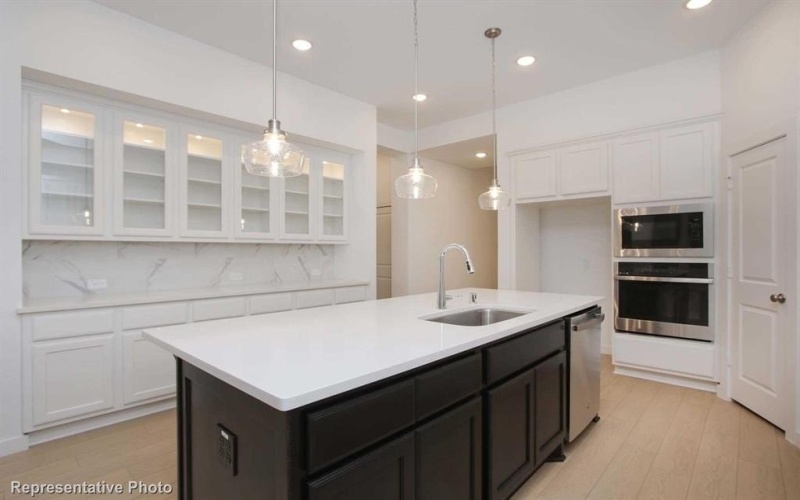2406 Cornwall Lane, Forney, TX 75126, 4 Habitaciones Habitaciones , ,5 BañosBaños,Residential,En Venta,2406 Cornwall Lane,20875707