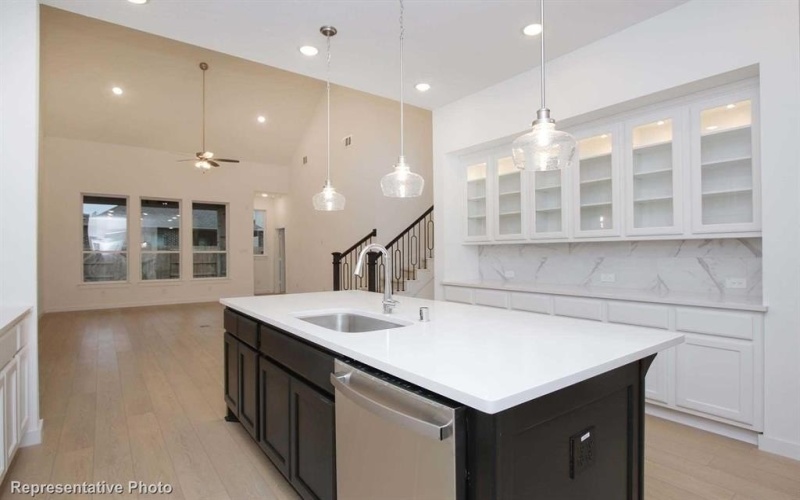 2406 Cornwall Lane, Forney, TX 75126, 4 Habitaciones Habitaciones , ,5 BañosBaños,Residential,En Venta,2406 Cornwall Lane,20875707