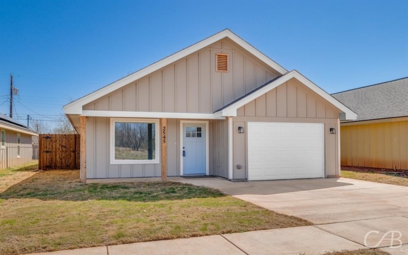 2545 Bel Air Drive, Abilene, TX 79603, 3 Bedrooms Bedrooms, ,2 BathroomsBathrooms,Residential,For Sale,2545 Bel Air Drive,20875761