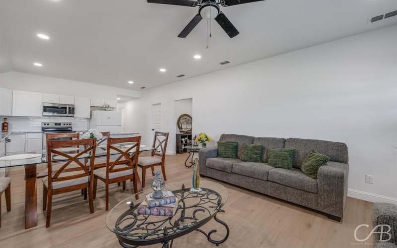 2545 Bel Air Drive, Abilene, TX 79603, 3 Bedrooms Bedrooms, ,2 BathroomsBathrooms,Residential,For Sale,2545 Bel Air Drive,20875761