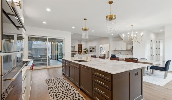 10930 Beauty Lane, Dallas, TX 75229, 5 Bedrooms Bedrooms, ,6 BathroomsBathrooms,Residential,For Sale,10930 Beauty Lane,20873437