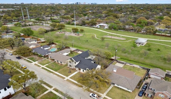 10930 Beauty Lane, Dallas, TX 75229, 5 Bedrooms Bedrooms, ,6 BathroomsBathrooms,Residential,For Sale,10930 Beauty Lane,20873437