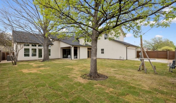 10930 Beauty Lane, Dallas, TX 75229, 5 Bedrooms Bedrooms, ,6 BathroomsBathrooms,Residential,For Sale,10930 Beauty Lane,20873437
