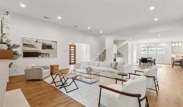 10930 Beauty Lane, Dallas, TX 75229, 5 Bedrooms Bedrooms, ,6 BathroomsBathrooms,Residential,For Sale,10930 Beauty Lane,20873437