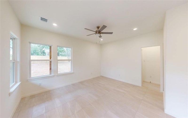 2227 Stoneman Street, Dallas, TX 75215, 4 Bedrooms Bedrooms, ,2 BathroomsBathrooms,Residential,For Sale,2227 Stoneman Street,20873507