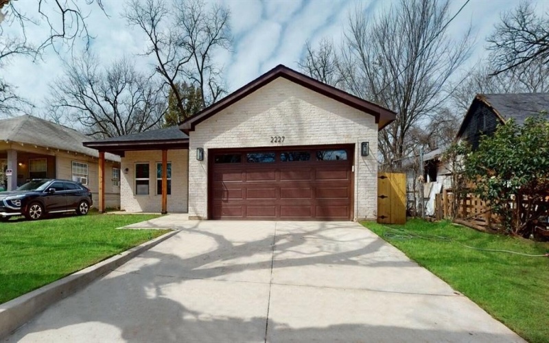 2227 Stoneman Street, Dallas, TX 75215, 4 Bedrooms Bedrooms, ,2 BathroomsBathrooms,Residential,For Sale,2227 Stoneman Street,20873507