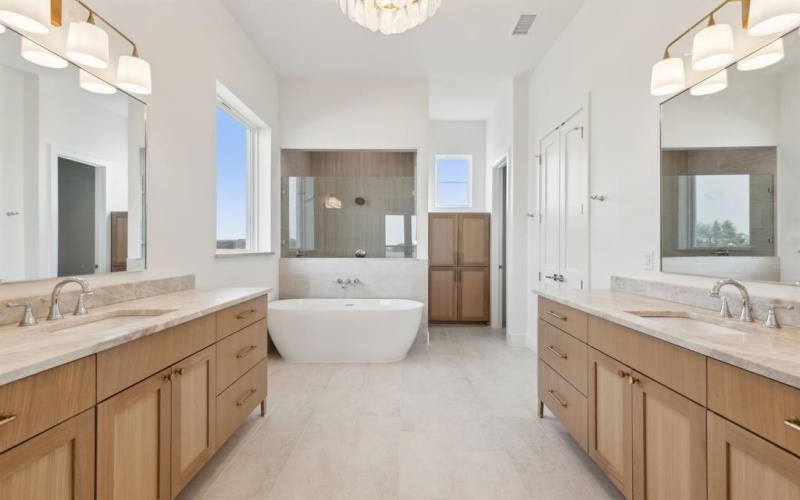 4451 Redbud Lane, Midlothian, TX 76065, 4 Habitaciones Habitaciones , ,5 BañosBaños,Residential,En Venta,4451 Redbud Lane,20876510