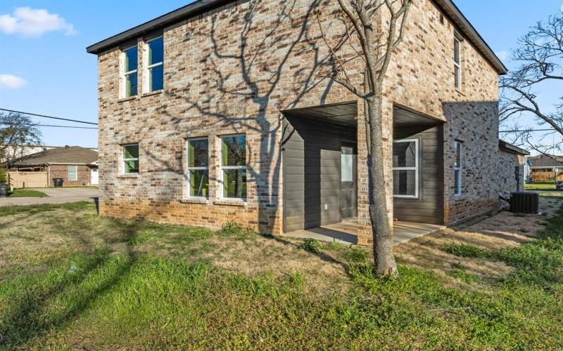 202 Robbins Street, Cleburne, TX 76031, 3 Bedrooms Bedrooms, ,2 BathroomsBathrooms,Residential,For Sale,202 Robbins Street,20876519