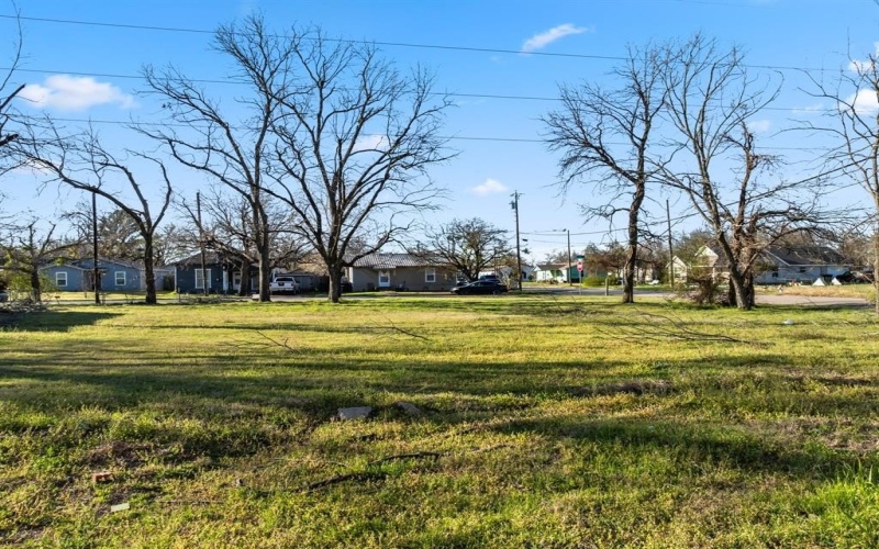 202 Robbins Street, Cleburne, TX 76031, 3 Bedrooms Bedrooms, ,2 BathroomsBathrooms,Residential,For Sale,202 Robbins Street,20876519
