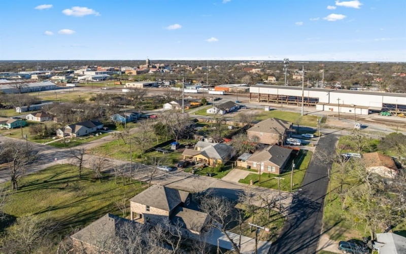 202 Robbins Street, Cleburne, TX 76031, 3 Bedrooms Bedrooms, ,2 BathroomsBathrooms,Residential,For Sale,202 Robbins Street,20876519