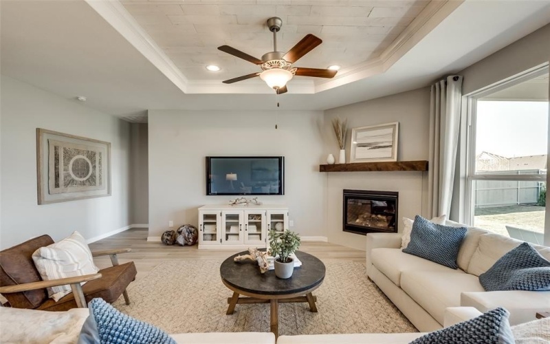 5949 Mayer Avenue, Pilot Point, TX 75009, 5 Bedrooms Bedrooms, ,3 BathroomsBathrooms,Residential,For Sale,5949 Mayer Avenue,20877002