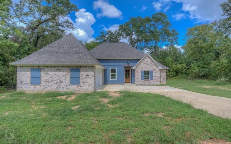 1025 Voss Road, Stonewall, LA 71078, 4 Bedrooms Bedrooms, ,2 BathroomsBathrooms,Residential,For Sale,1025 Voss Road,20877030