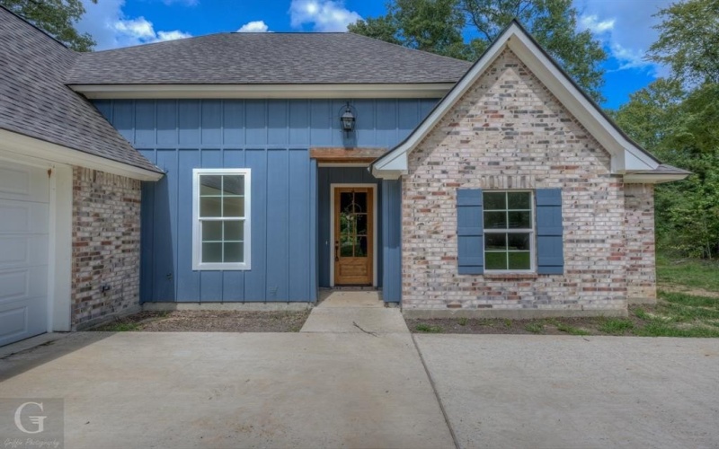 1025 Voss Road, Stonewall, LA 71078, 4 Bedrooms Bedrooms, ,2 BathroomsBathrooms,Residential,For Sale,1025 Voss Road,20877030