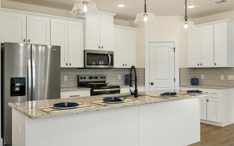 832 Blackfoot Court, Granbury, TX 76048, 3 Bedrooms Bedrooms, ,2 BathroomsBathrooms,Residential,For Sale,832 Blackfoot Court,20877136