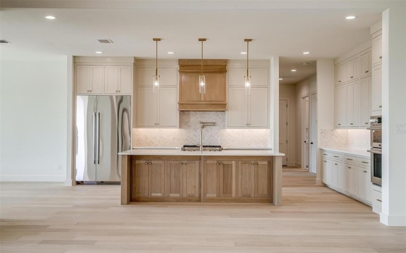 2030 Verona Drive, Weatherford, TX 76087, 4 Bedrooms Bedrooms, ,3 BathroomsBathrooms,Residential,For Sale,2030 Verona Drive,20878107