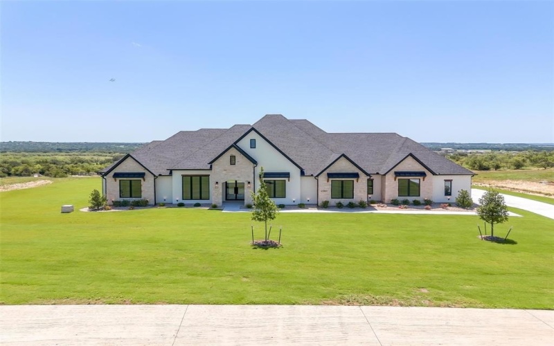 2030 Verona Drive, Weatherford, TX 76087, 4 Bedrooms Bedrooms, ,3 BathroomsBathrooms,Residential,For Sale,2030 Verona Drive,20878107