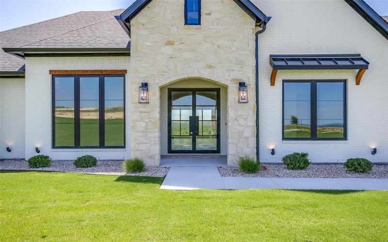 2030 Verona Drive, Weatherford, TX 76087, 4 Bedrooms Bedrooms, ,3 BathroomsBathrooms,Residential,For Sale,2030 Verona Drive,20878107