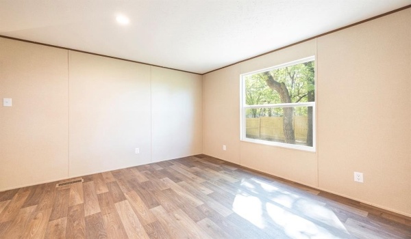 130 Meadowlark Lane, Mabank, TX 75156, 3 Bedrooms Bedrooms, ,2 BathroomsBathrooms,Residential,For Sale,130 Meadowlark Lane,20880183