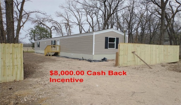 130 Meadowlark Lane, Mabank, TX 75156, 3 Bedrooms Bedrooms, ,2 BathroomsBathrooms,Residential,For Sale,130 Meadowlark Lane,20880183