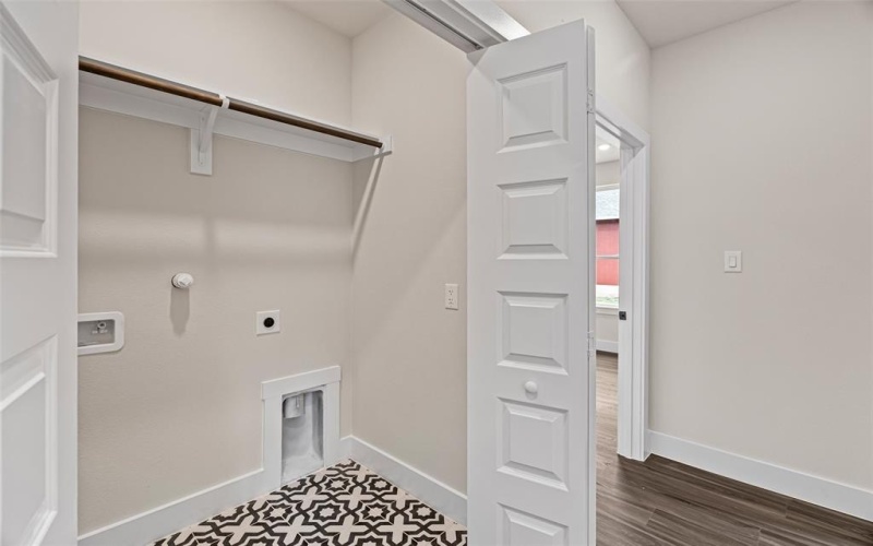 4713 Pecos Drive, Granbury, TX 76048, 3 Bedrooms Bedrooms, ,2 BathroomsBathrooms,Residential,For Sale,4713 Pecos Drive,20878241