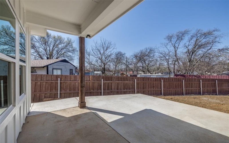 1508 Dale Drive, Arlington, TX 76010, 4 Bedrooms Bedrooms, ,3 BathroomsBathrooms,Residential,For Sale,1508 Dale Drive,20878290