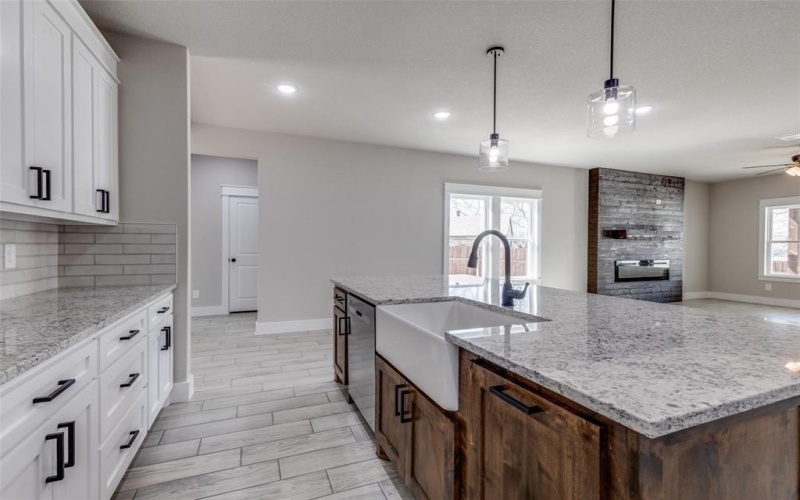 1508 Dale Drive, Arlington, TX 76010, 4 Bedrooms Bedrooms, ,3 BathroomsBathrooms,Residential,For Sale,1508 Dale Drive,20878290