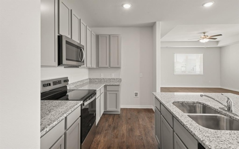 937 Propeller Parkway, Fort Worth, TX 76131, 4 Habitaciones Habitaciones , ,3 BañosBaños,Residential,En Venta,937 Propeller Parkway,20878314