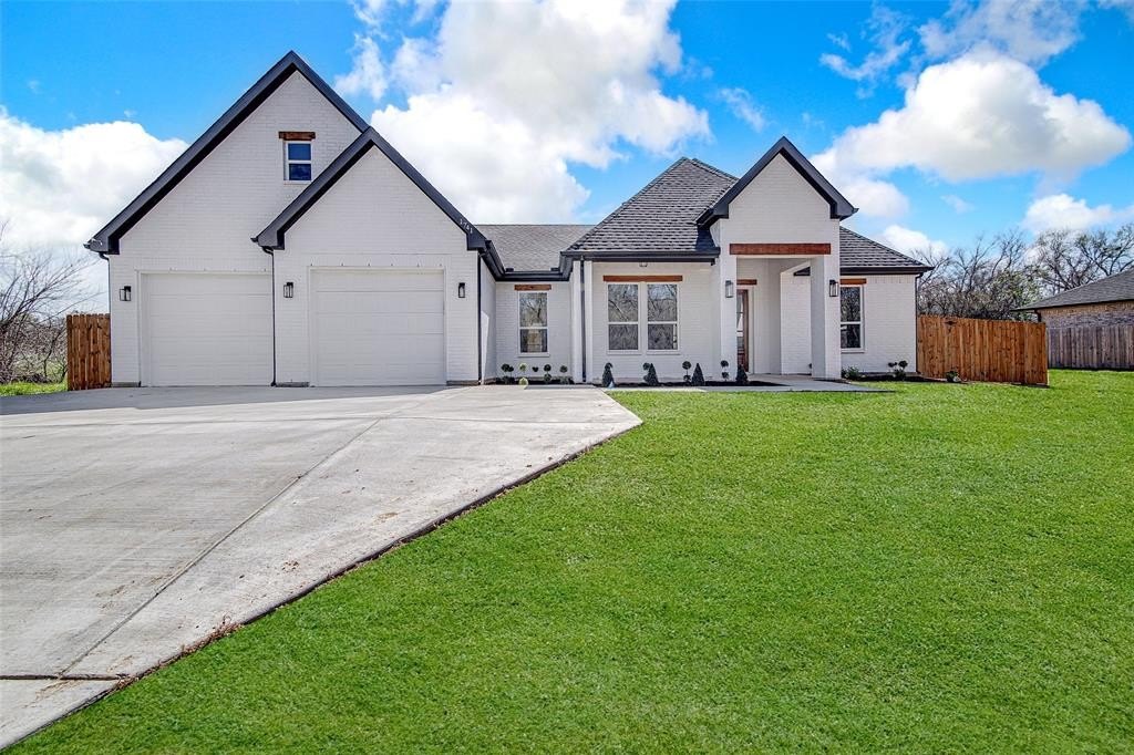 1741 Bonner Drive, Mansfield, TX 76063, 4 Bedrooms Bedrooms, ,3 BathroomsBathrooms,Residential,For Sale,1741 Bonner Drive,20880359