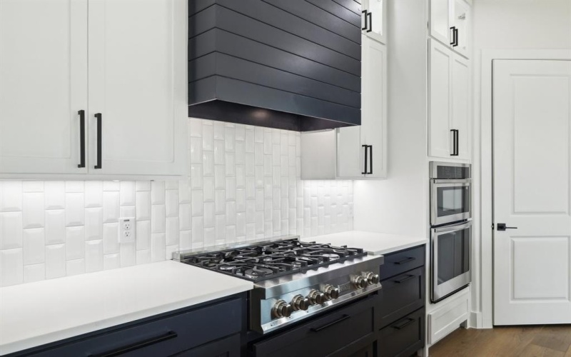 2407 Gooch Street, Dallas, TX 75241, 5 Habitaciones Habitaciones , ,6 BañosBaños,Residential,En Venta,2407 Gooch Street,20878456