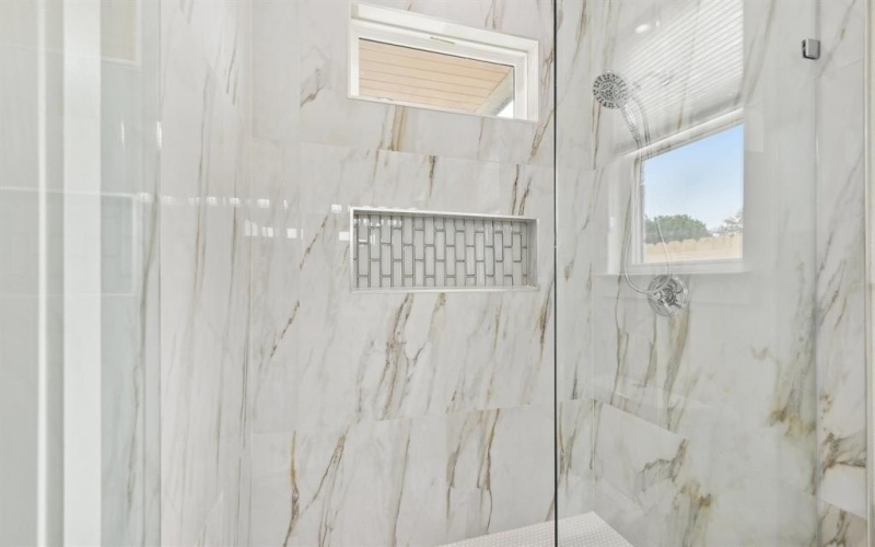 2407 Gooch Street, Dallas, TX 75241, 5 Habitaciones Habitaciones , ,6 BañosBaños,Residential,En Venta,2407 Gooch Street,20878456