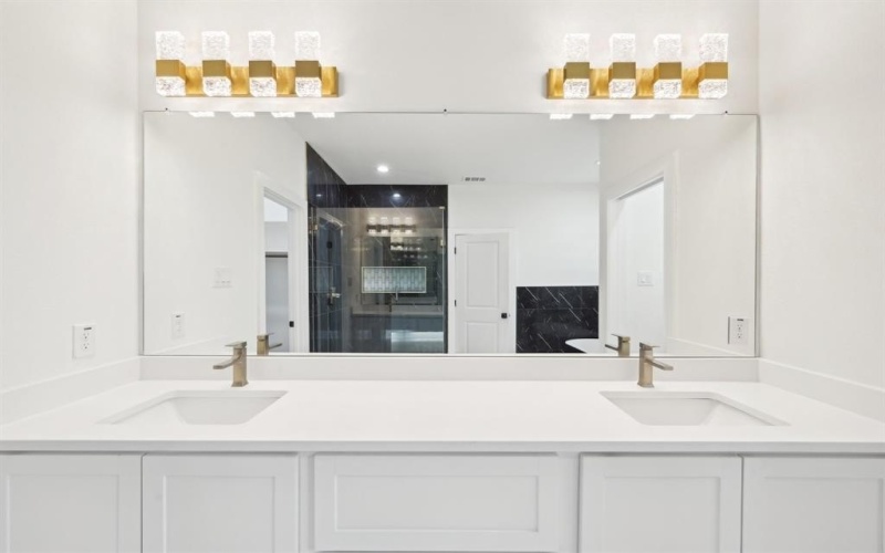2407 Gooch Street, Dallas, TX 75241, 5 Habitaciones Habitaciones , ,6 BañosBaños,Residential,En Venta,2407 Gooch Street,20878456