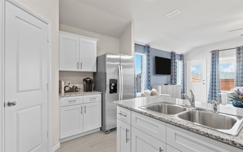 9429 MOUNTAIN PASS Drive, Fort Worth, TX 76108, 4 Bedrooms Bedrooms, ,3 BathroomsBathrooms,Residential,For Sale,9429 MOUNTAIN PASS Drive,20878472